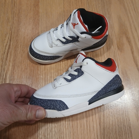 Jordan 3 Retro Fire Red Denim Lifestyle/Toddler Shoes Size 10C Unisex - Picture 8 of 12